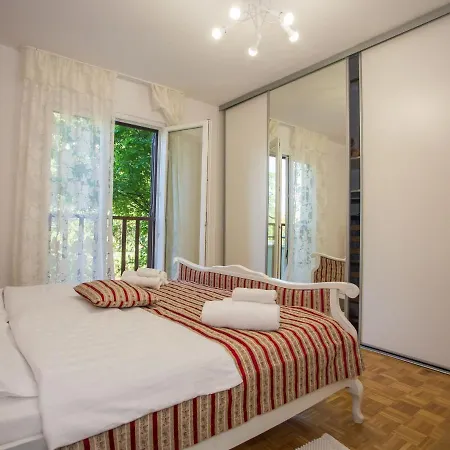 Tereza Apartamento *